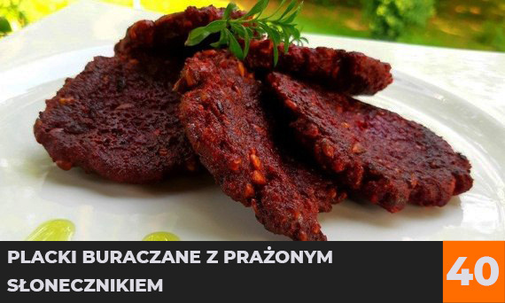 Placki buraczane z prażonym słonecznikiem