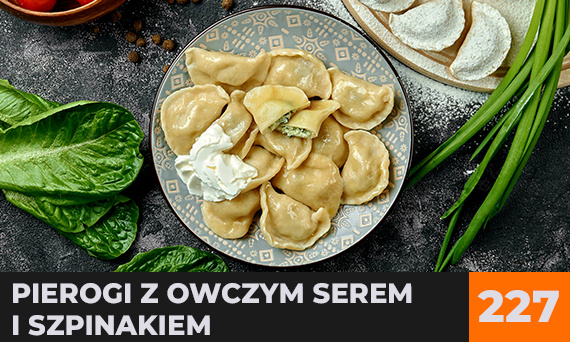 Pierogi z owczym serem i szpinakiem
